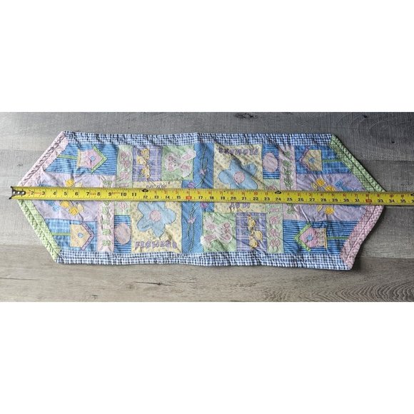 Vintage 1990s Blossoms & Blooms Easter Table Runner Flowers Spring 34" X 12" - Picture 8 of 10